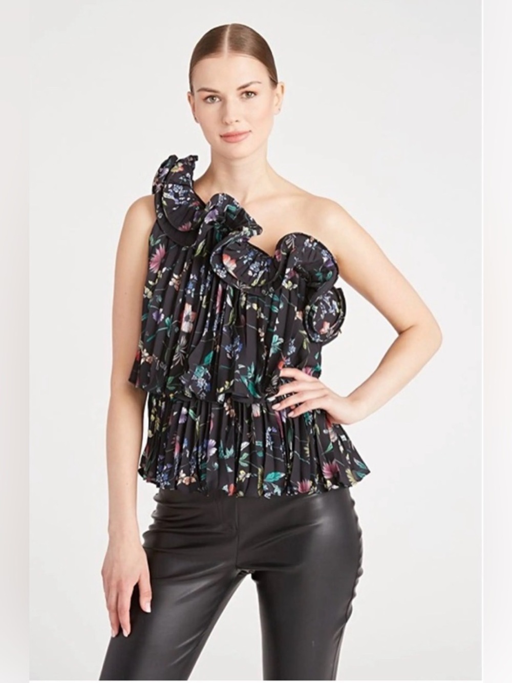 NWT AMUR Isador Black Dreamy Wildflower Asymmetrical Ruffle Top, Size 14